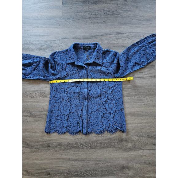 Generation Love Navy Jada Lace Blouse Button Down Top Size Small - Picture 12 of 14